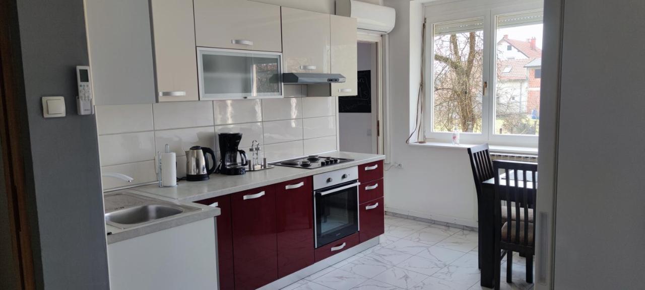 Apartman M&M'S Karlovac Exterior foto