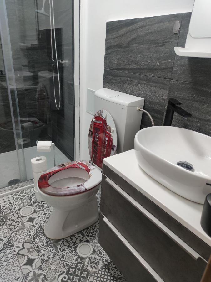 Apartman M&M'S Karlovac Exterior foto